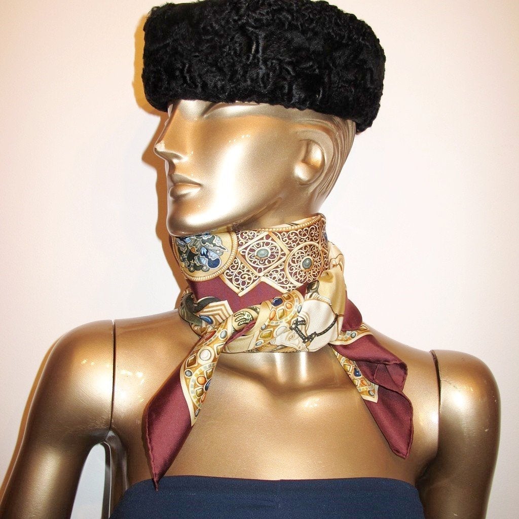 Hermes 1999 Acajou Gold Triomphe du Paladin Twill 90 New!