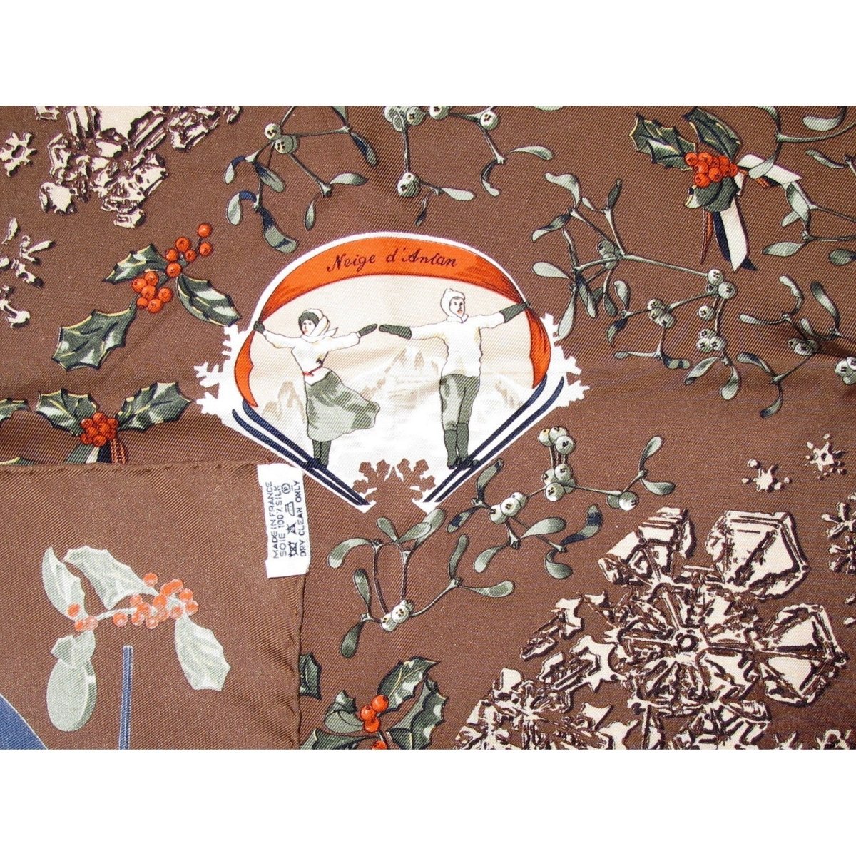Hermes Neige d'Antan by Caty Latham Pocket Scarf Gavroche 45