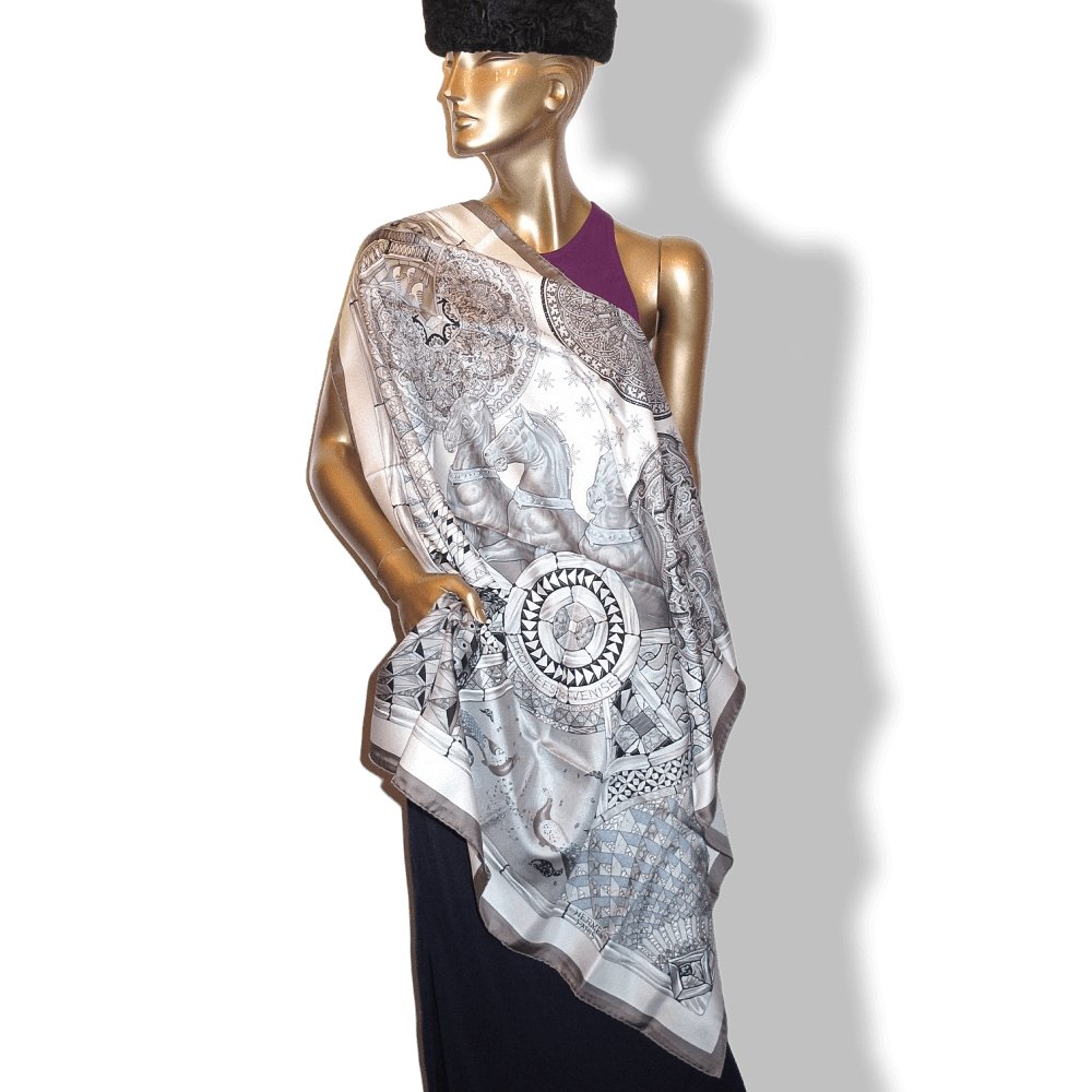 Hermes Trophees de Venise by Julia Abadie Twill 90