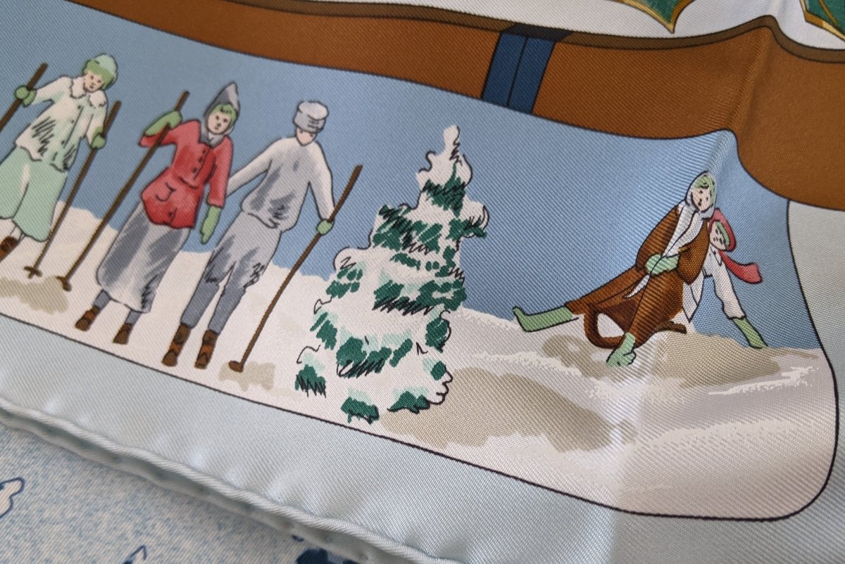 Hermes 2002 Bleu Clair/Blanc/Ciel NEIGE D'ANTAN by Caty Latham with Blanc Matt Overprint Twill 90, BNWT!