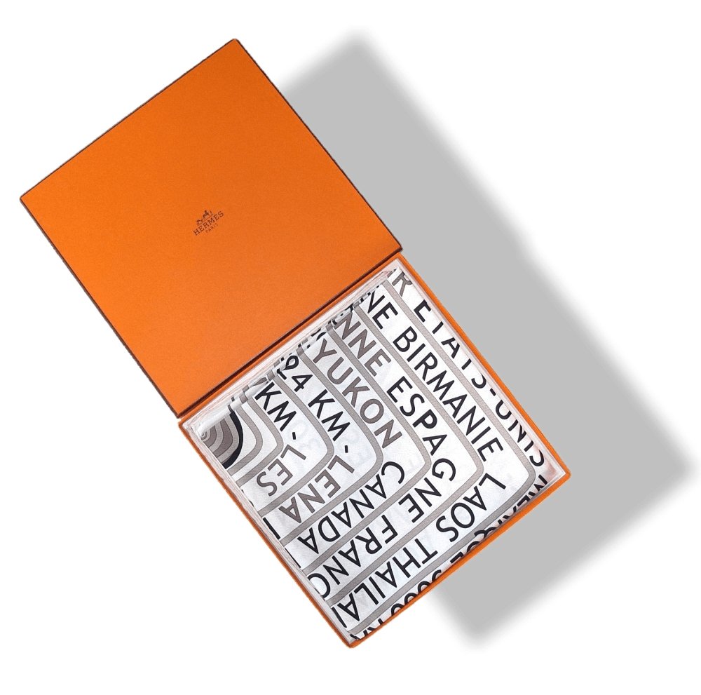Hermes Sources de la Vie by Fred Rawyler Twill Silk 90
