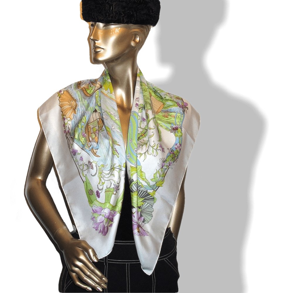 Hermes Sarasvti by Zoe Pauwels Twill 90
