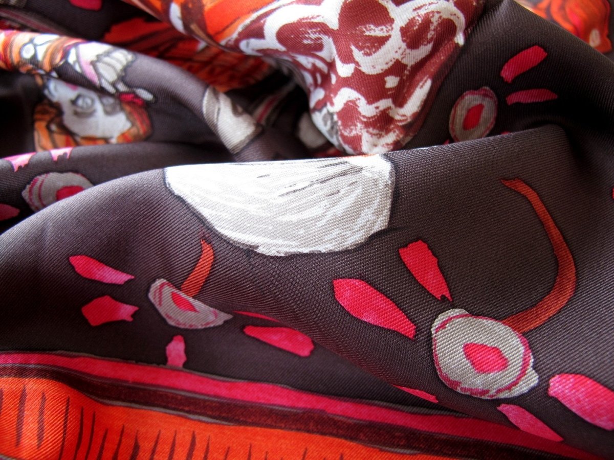 Hermes Beloved India Blanc Matte Overlay Twill Silk