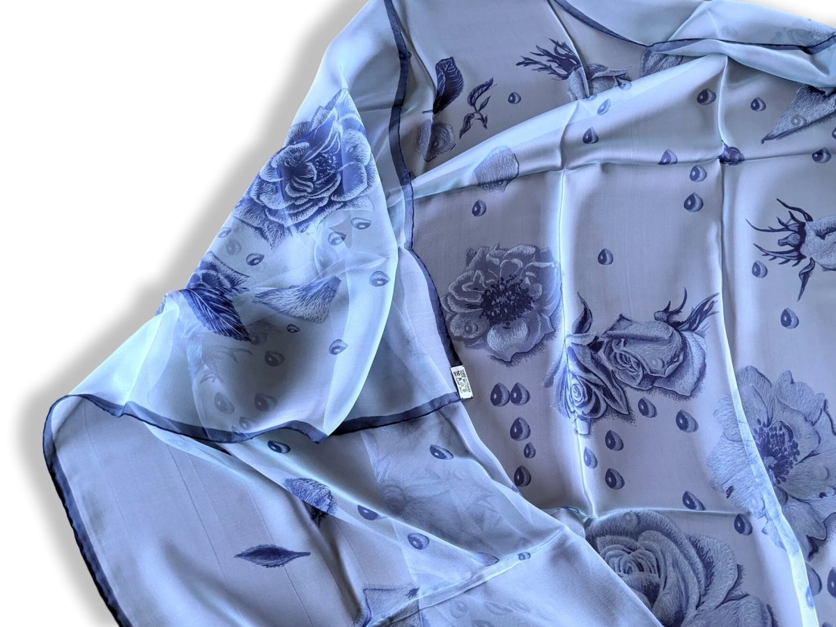 Hermes 2008 Blue LA ROSEE Mousseline of Silk Changeante Muslin 140 , NIB!