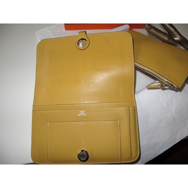 Hermes 2008 Curry Dogon Wallet GM