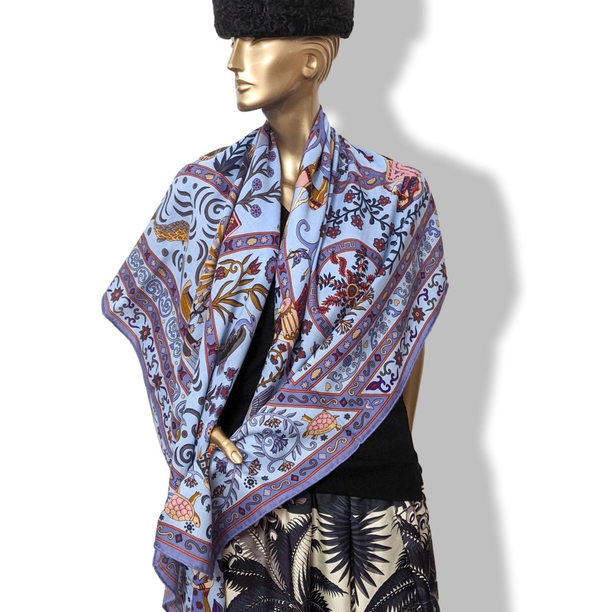 Hermes 2009 Bleu Ciel/Parme PEUPLE DU VENT by Christine Henry Cashmere Shawl 140, New!