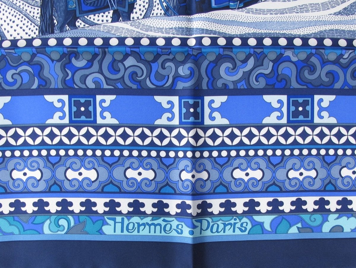 Hermes La Femme aux semelles de Vent Twill 90