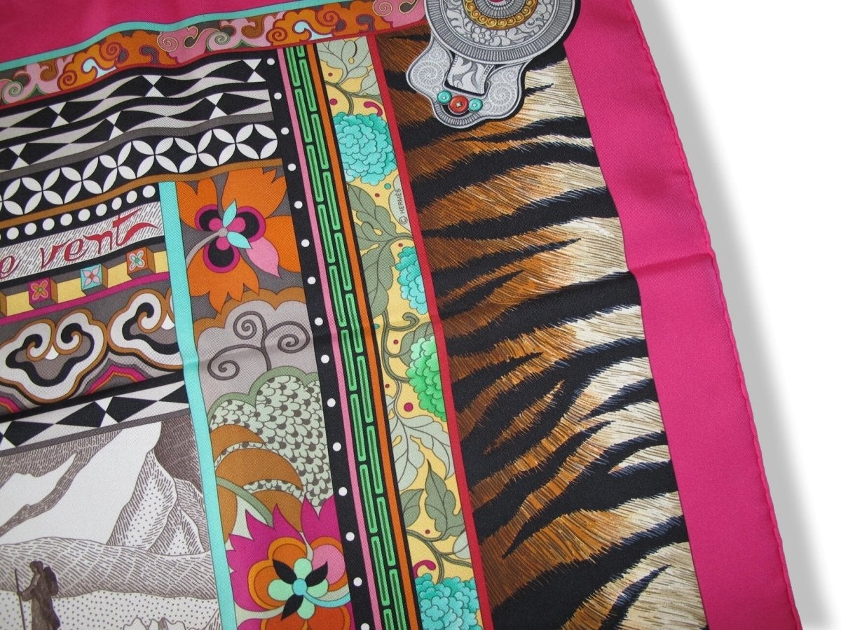 Hermes 2009 Fuchsia LA FEMME AUX SEMELLES DE VENT by Aline Honore Twill 90, Mint with Tiny Flaws!