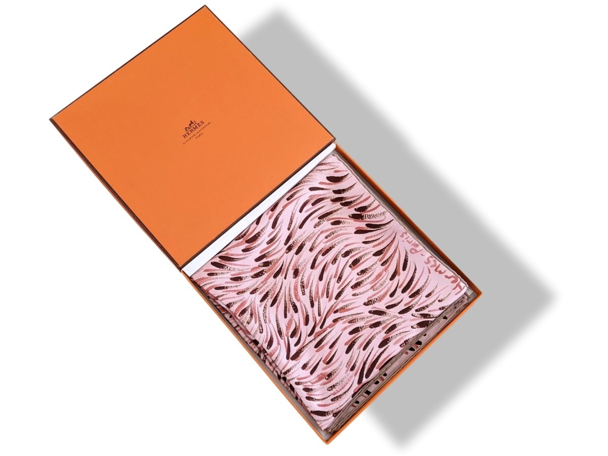 Hermes 2009 Rose Le Reve de Gloria by Gloria Petyarre Twill 90, Mint in Box!