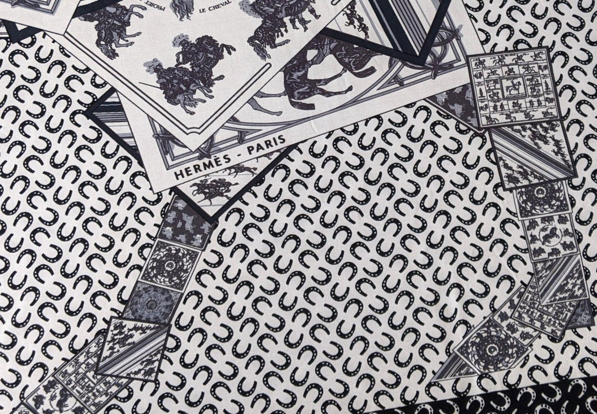 Hermes 2010 B/W A CHEVAL SUR MON CARRE by Bali Barret Jersey Fluide 90cm cm, Mint in Box! - poupishop
