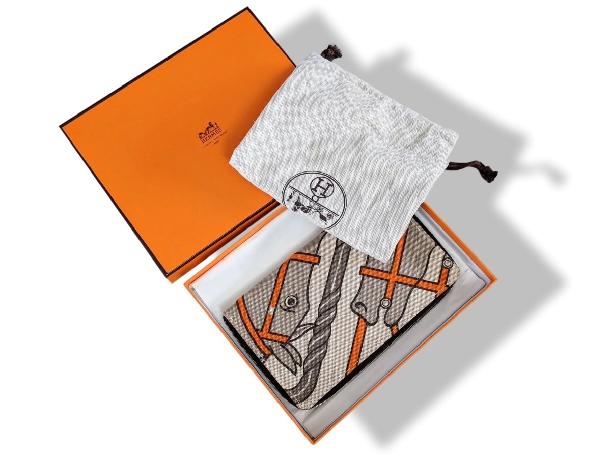 Hermes 2010 Canvas with Barenia QUADRIGE Azap Zip Wallet GM, Rare! - poupishop