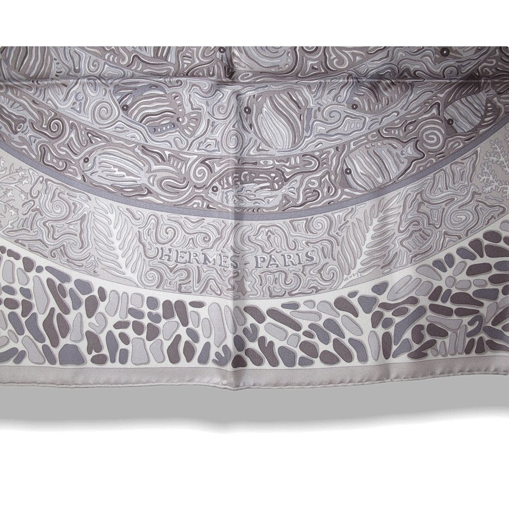 Hermes 2010 cw03 Sepia White Grey La Legende du Poisson Corail Twill 90cm, New! - poupishop