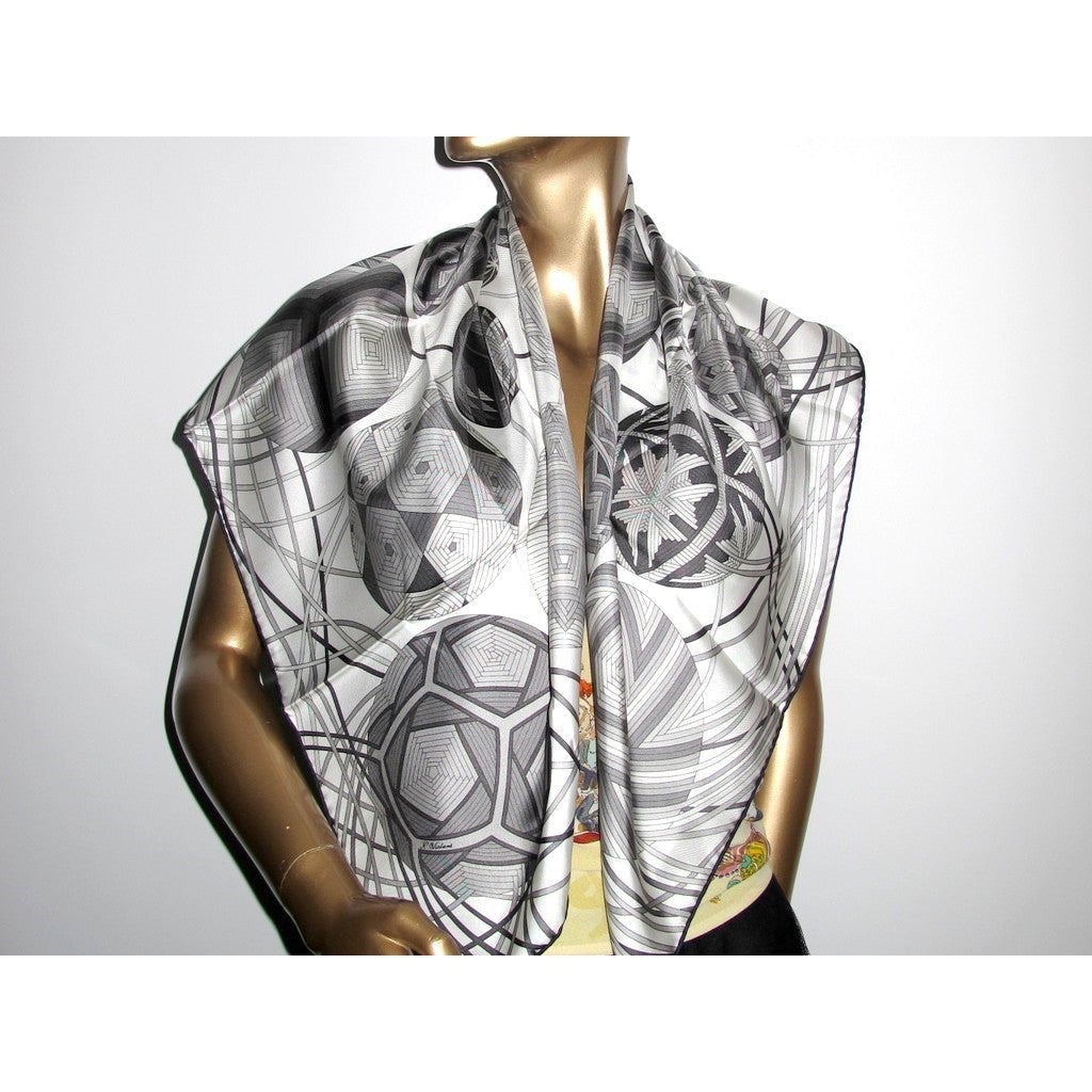 Hermes 2011 B/W L'Art du Temari Twill 90 New!