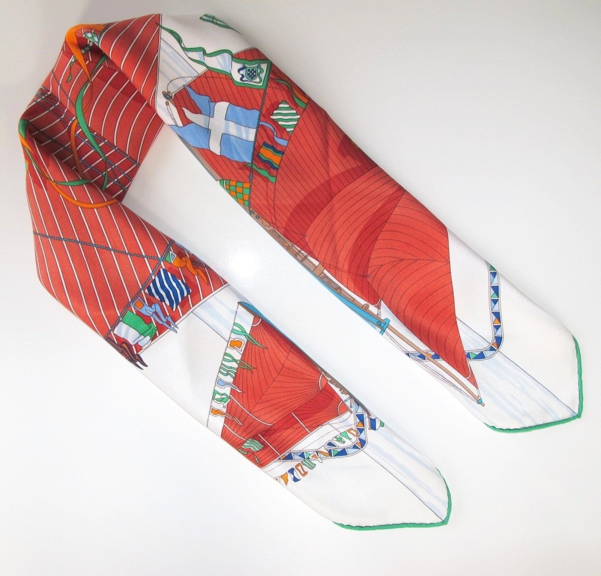 Hermes 2011 Claque au Vent by Dominik Jarlegant Vintage Silk 70