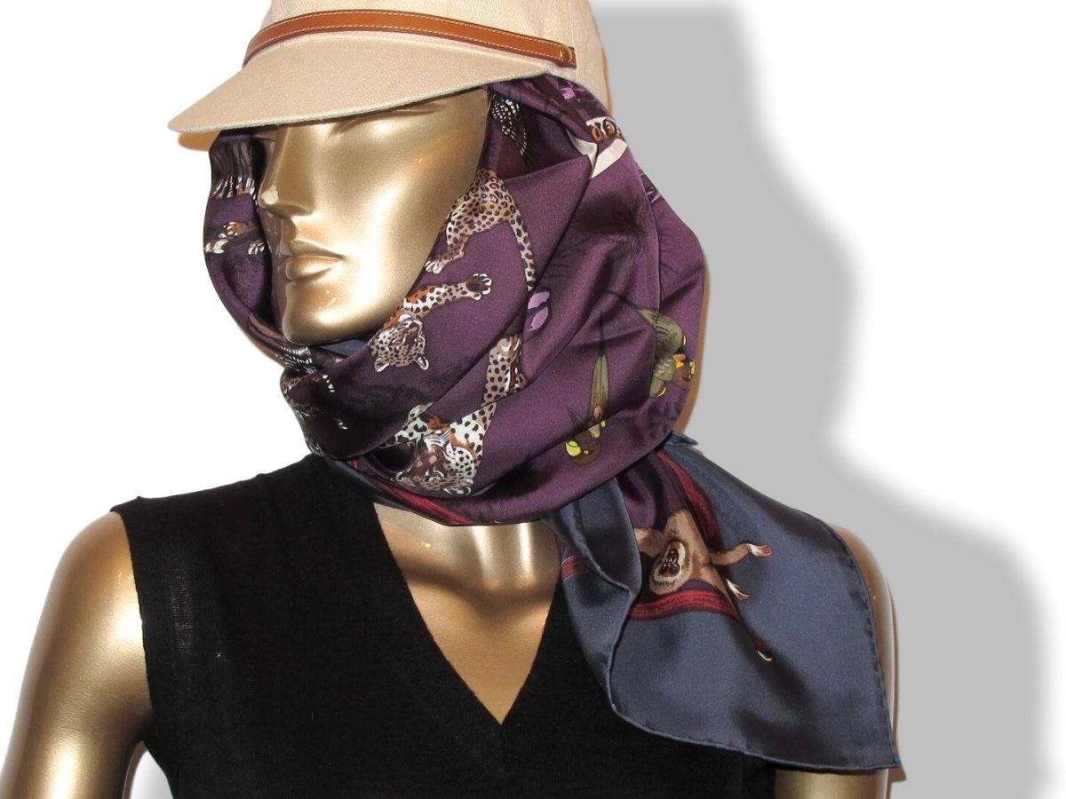 Hermes 2012 Bleu-Gris/Violet TENDRESSE FELINE by Robert Dallet Blanc Matt Overprint Twill 90, New!