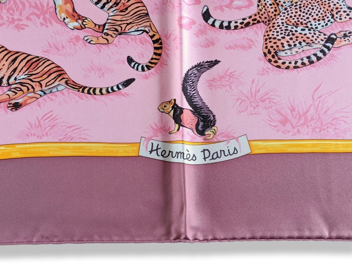 Hermes 2012 Bois de Rose/Rose TENDRESSE FELINE by Robert Dallet Blanc Matt Overprint Twill 90, New!