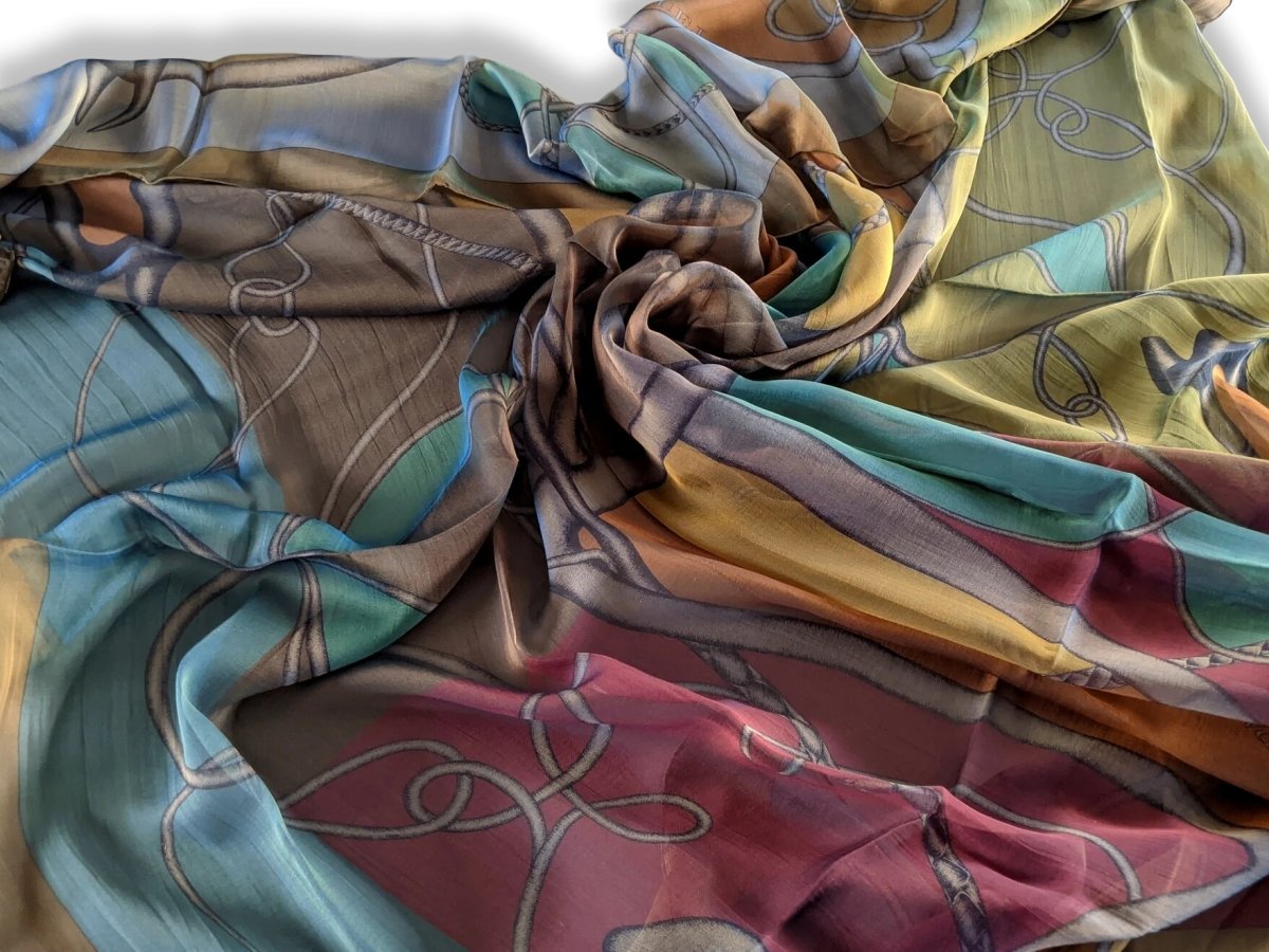 Hermes 2012 COUP DE FOUET Mousseline of Silk Changeante 140, NIB!