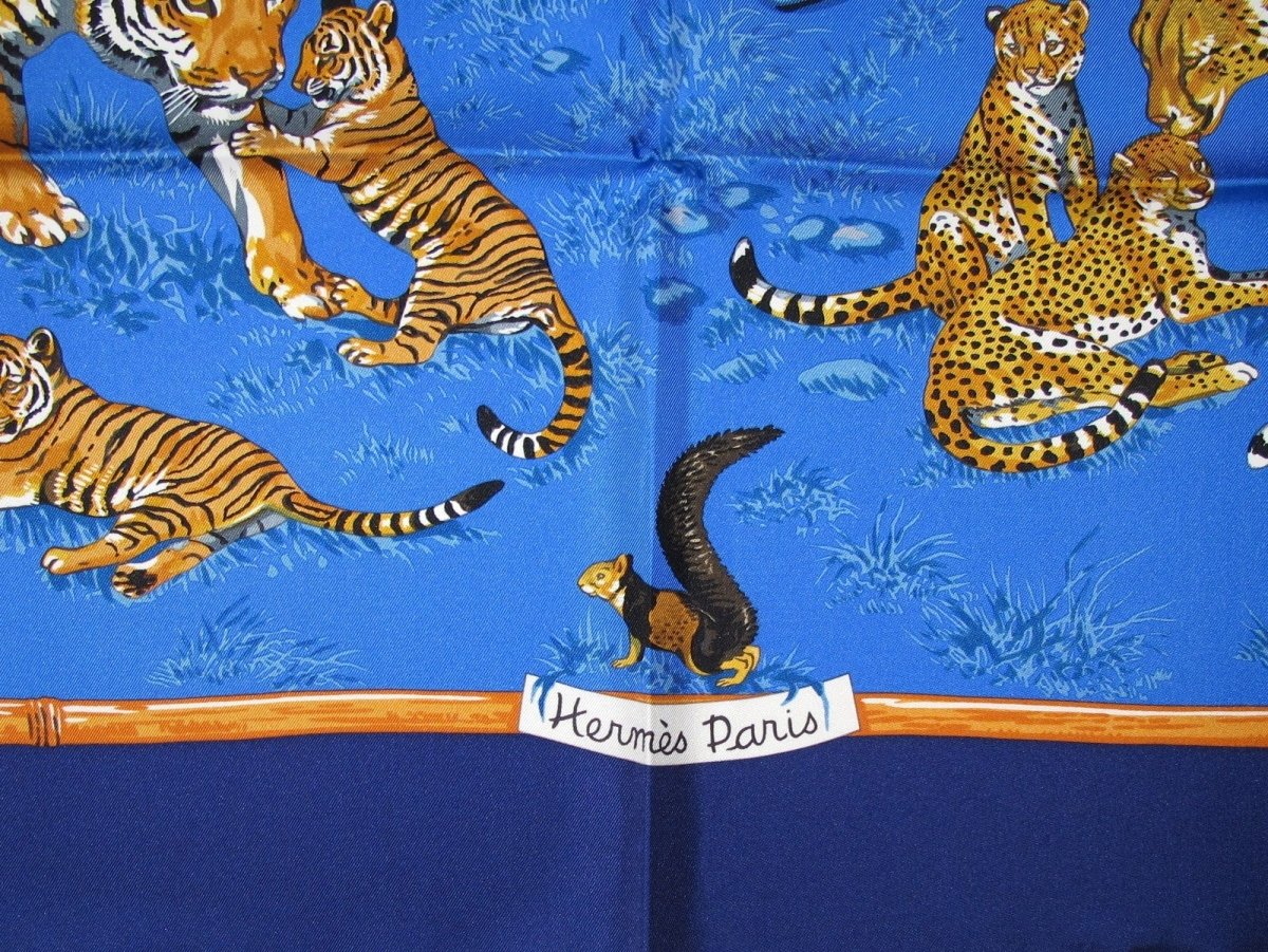 Hermes Tendresse Feline by Robert Dallet Blanc Matt Overprint Twill 90