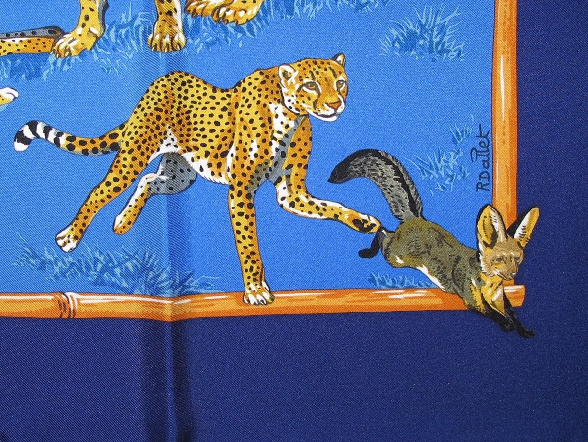 Hermes Tendresse Feline by Robert Dallet Blanc Matt Overprint Twill 90