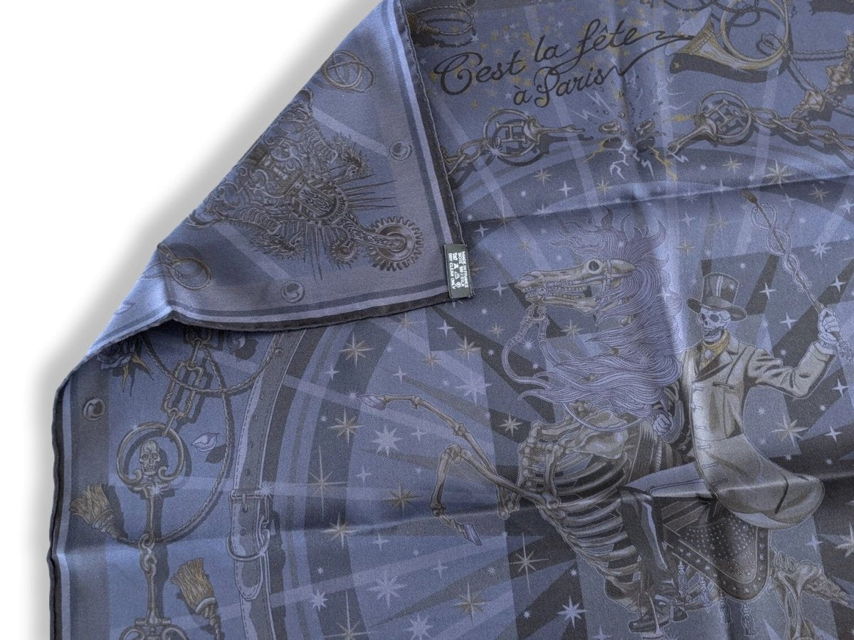 Hermes 2012 C'EST LA FETE A PARIS by Daisuke Nomura Vintage Silk Carre 70 CM, New!