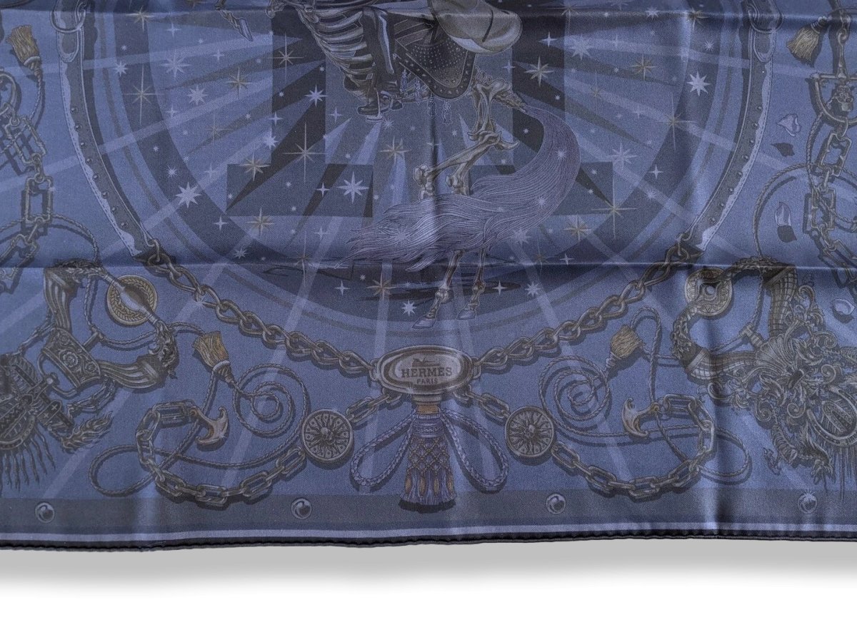 Hermes 2012 C'EST LA FETE A PARIS by Daisuke Nomura Vintage Silk Carre 70 CM, New!