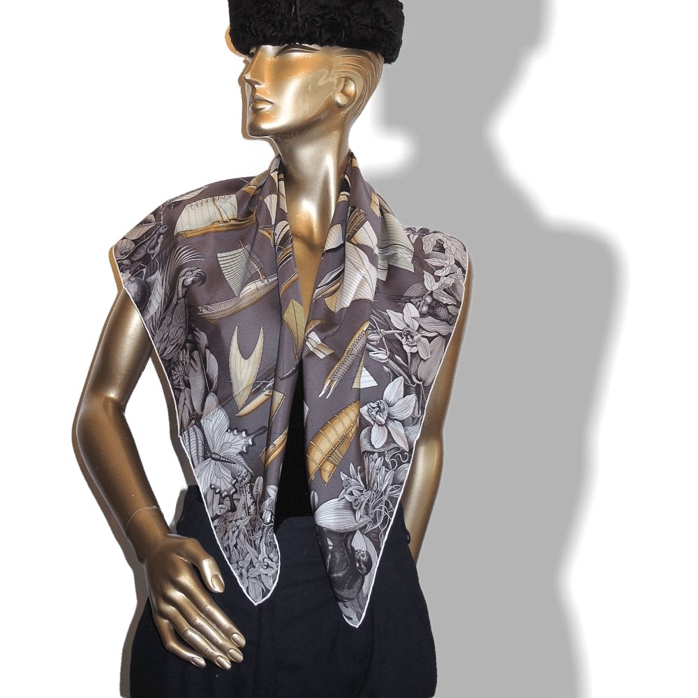 Hermes 2013 Etoupe Grey White Tous les Bateaux du Monde by Aline Honore Twill 90cm, New! - poupishop
