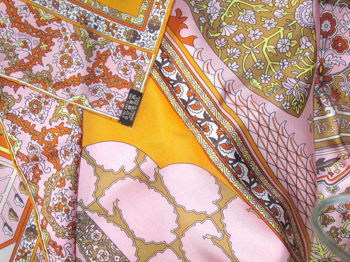 Hermes Tapis Persans by Pierre-Marie Carre Geant Twill Plume 140