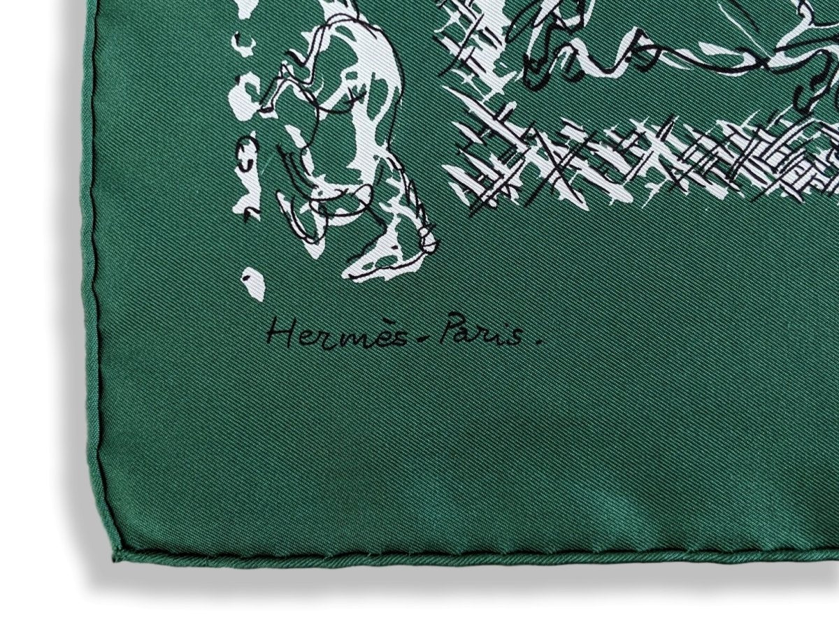 Hermes Green/White RANCH BANDANA by Philippe Dumas Twill Silk Carre 55, Mint!