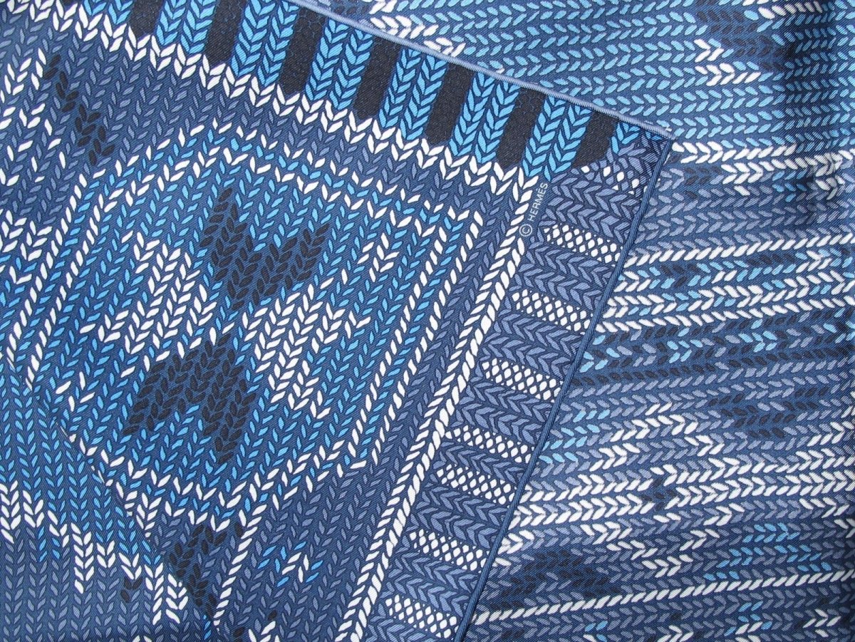 Hermes Au coin du Feu by Dimitri Rybaltchenko Jersey Print Knit Twill 90
