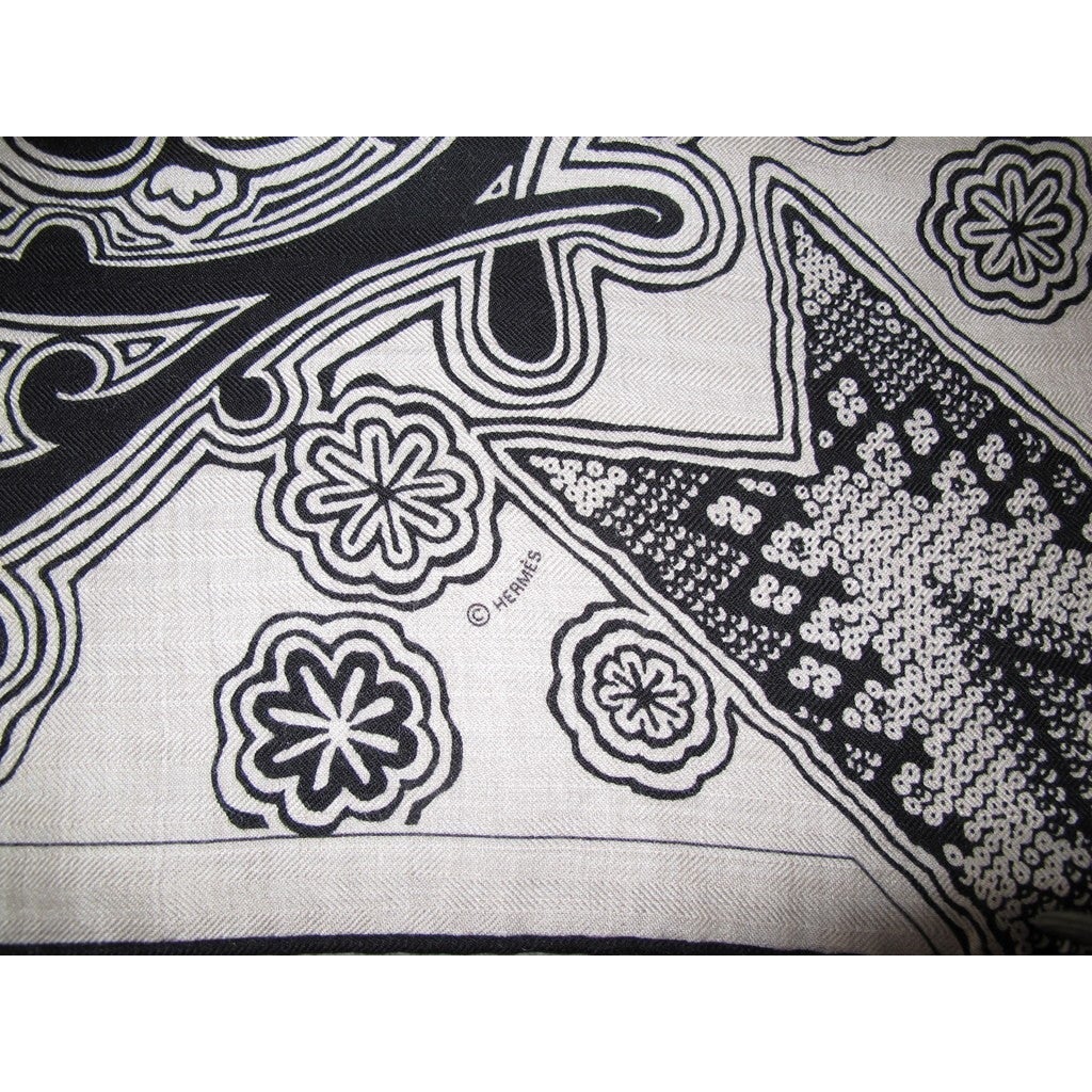 Hermes 2016 cw02 Naturel/Noir Arbre du Vent Cashmere Shawl 140, NIB! - poupishop