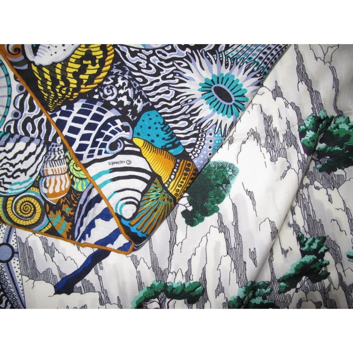 Hermes Sieste au Paradis by Aline Honore Cashmere 70% Shawl 140