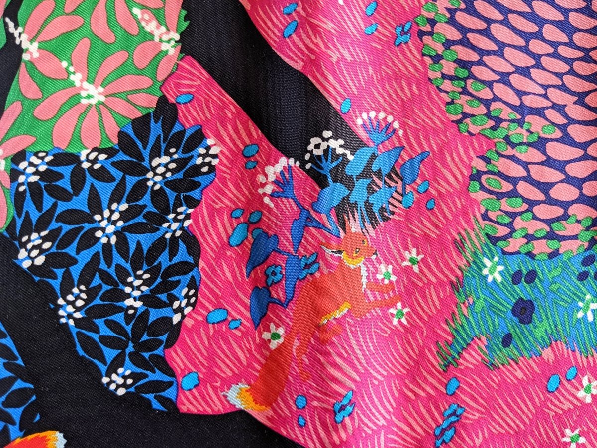 Hermes 2017 Fuchsia Green Pink DANS UN JARDIN ANGLAIS by Alice Shirley Gavroche Carre Scarf 45 CM - poupishop