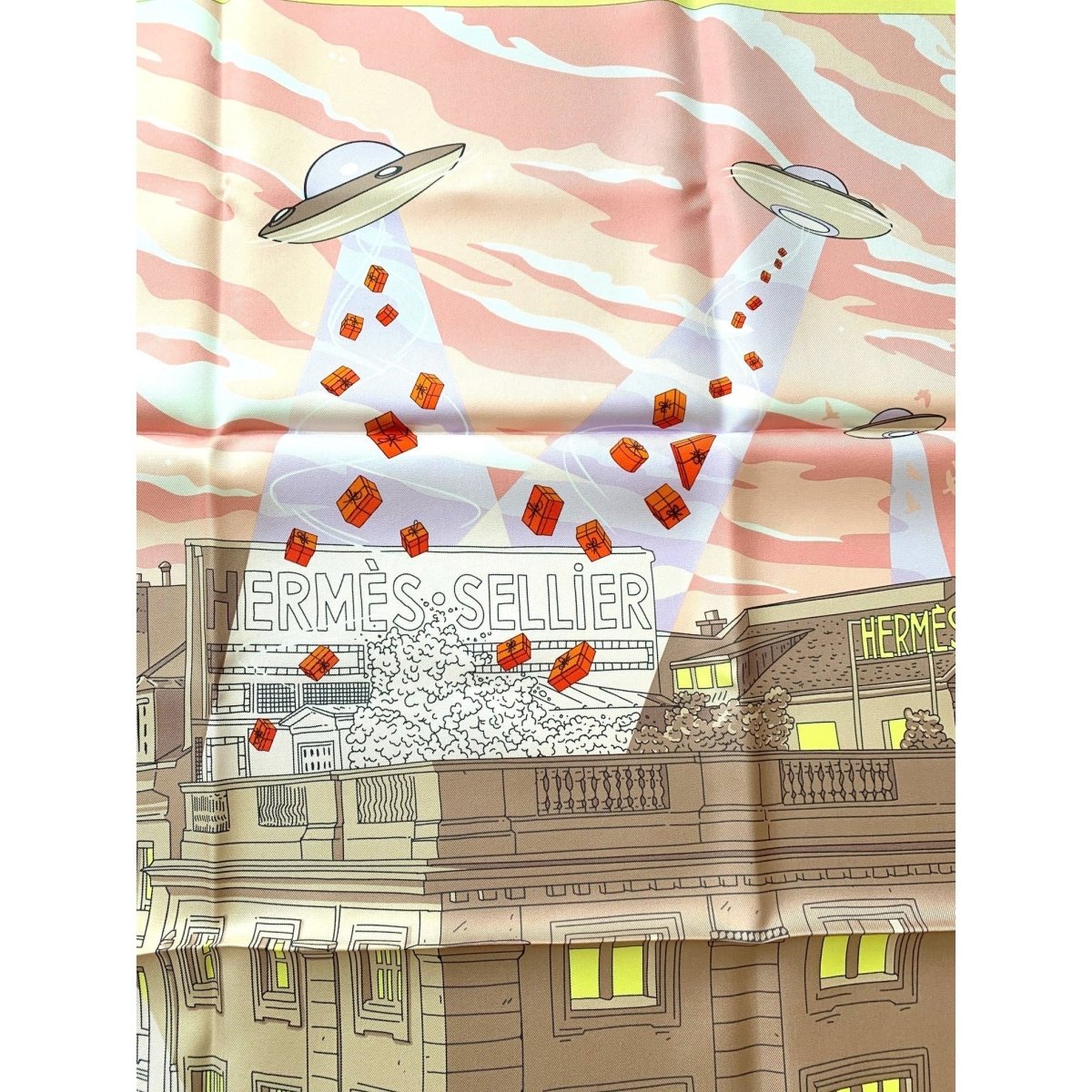 Hermes 2017 Pink Yellow Mole SPACE SHOPPING AU FAUBOURG Twill 90cm, NWTIB! - poupishop