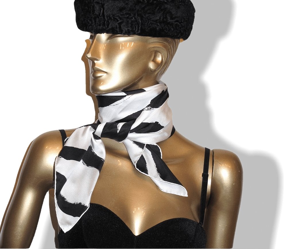 Hermes 2018 Black and White Rosace de Janos Ber Artistic Twill 90cm Scarf, NIB! - poupishop