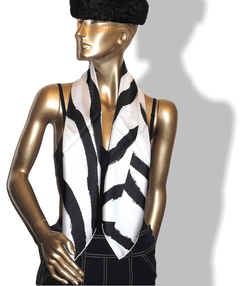 Hermes 2018 Black and White Rosace de Janos Ber Artistic Twill 90cm Scarf, NIB! - poupishop