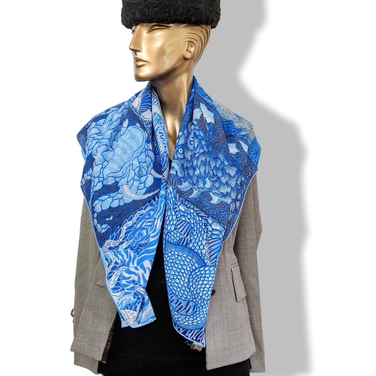 Hermes 2018 cw13 Bleu Azur/Ciel/Gris SWEET DREAMS Monsters by Jan Bajtlik 70% Wool/30% Silk Carre H 100 cm, BNWTIB! - poupishop