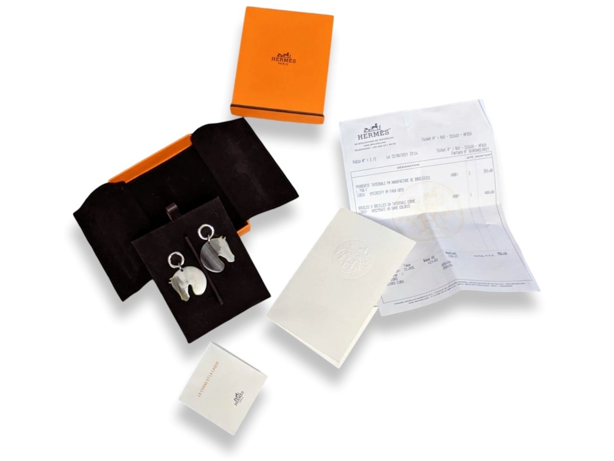 Hermes 2019 Natural Horn TATERSALE GM Horse Head Pierced Earrrings, BNWIB!