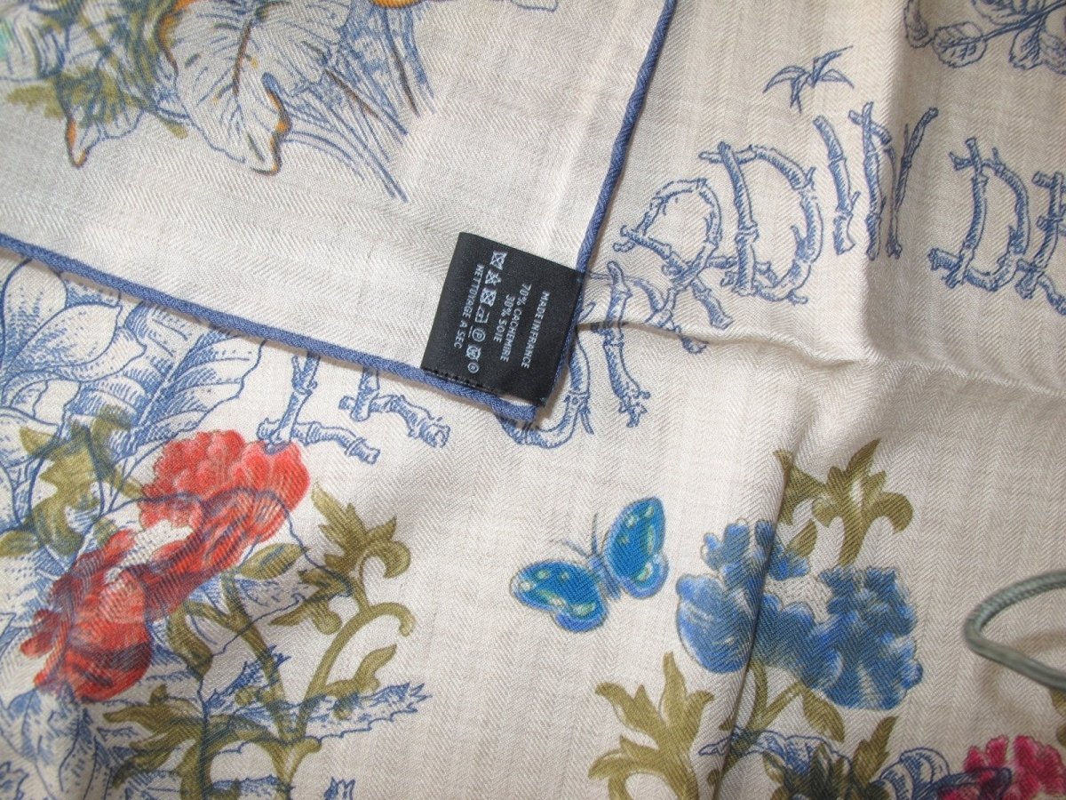 Hermes Le Jardin de Leila au Bloc Cashmere Shawl 140
