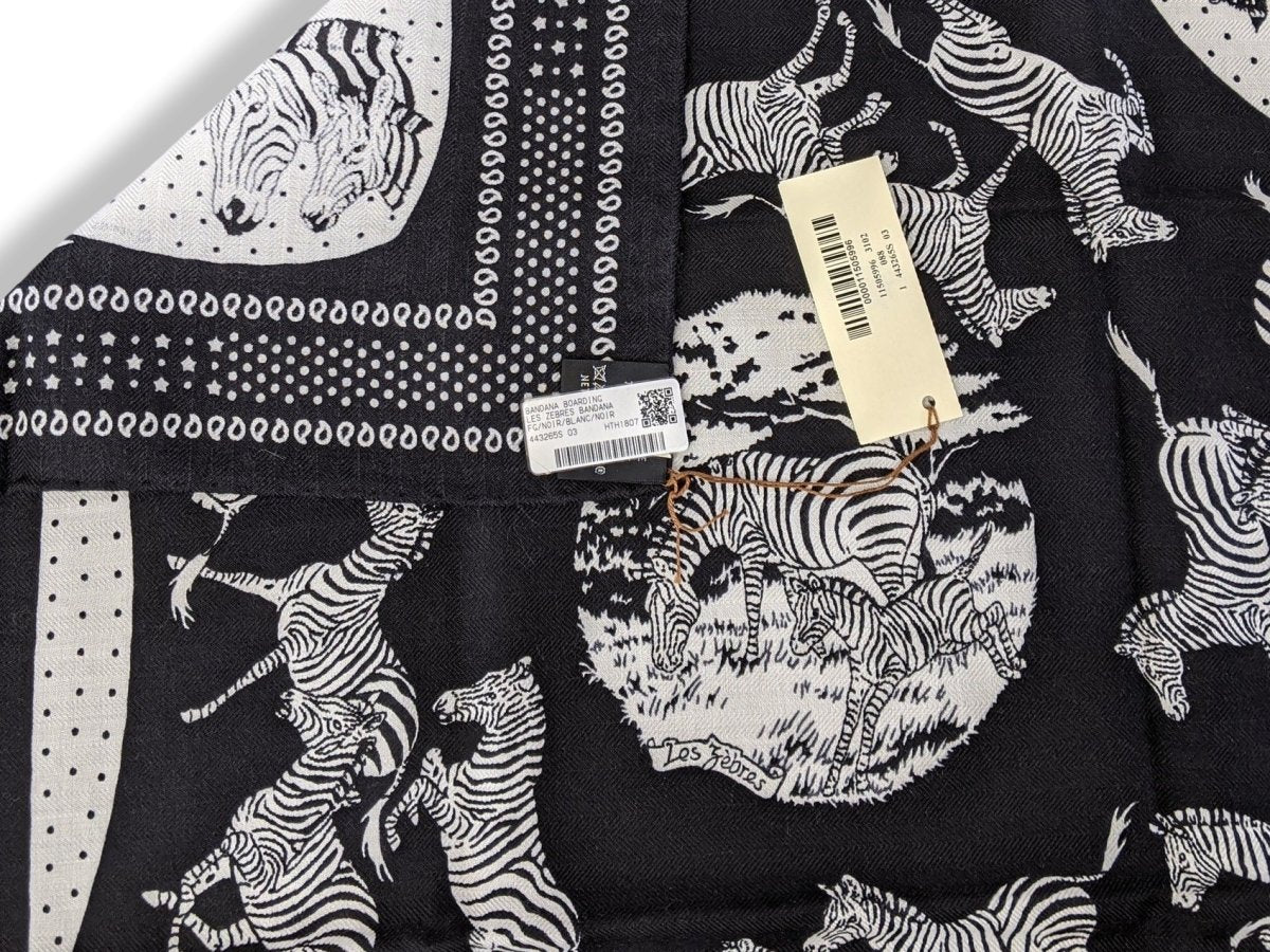Hermes 2020 Noir/Blanc/Noir LES ZEBRES Zebras Cashmere Bandana 55, BNWT!