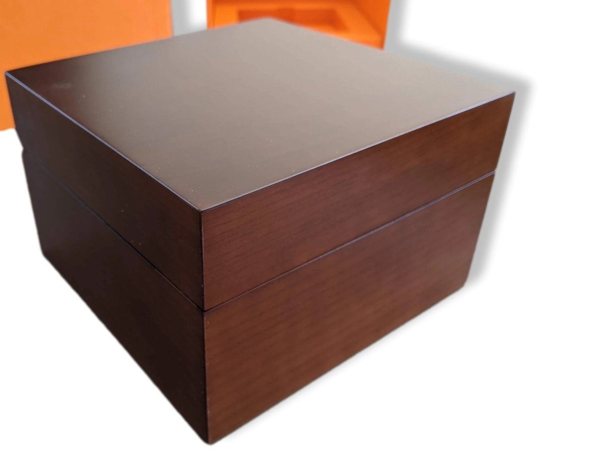 Hermes B01 Luxurious Precious Mahogany Wood Watch Box, Impressive Model, New!