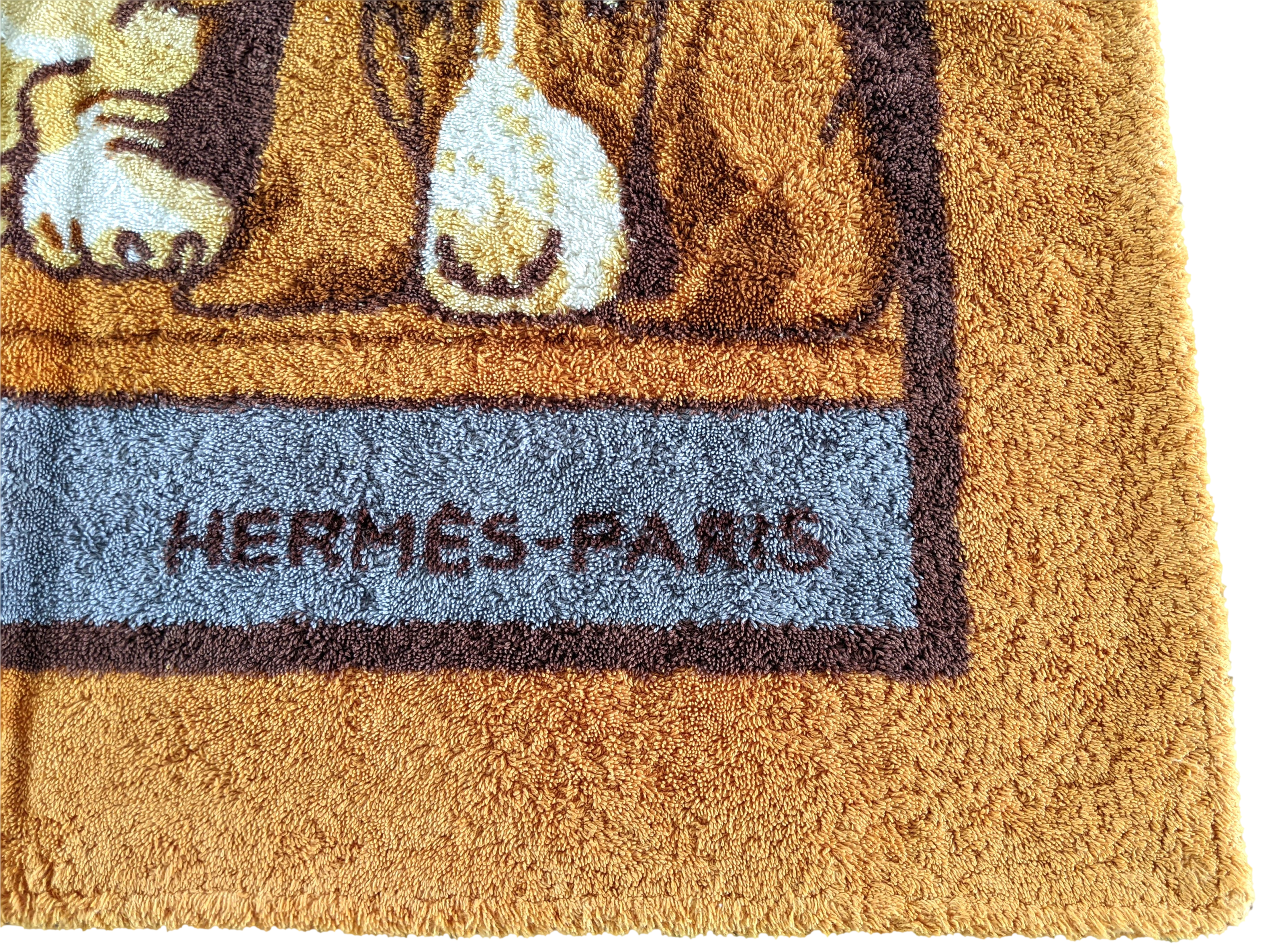 Hermes Orange/Gris Vintage "Basset Hound" Beach Towel 150 x 90 cm
