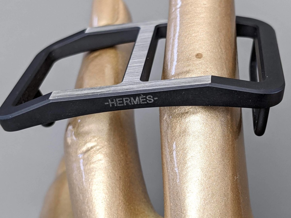 Hermes Black Matt and Brushed Silver Metal TROTTEUR Belt Buckle 32 mm, New with Pouch! - poupishop