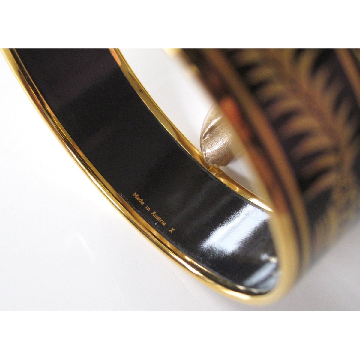 Hermes Black/Grey Enamel Gold Trim Tigre Royal Wide Bangle Bracelet 65, NIB! - poupishop