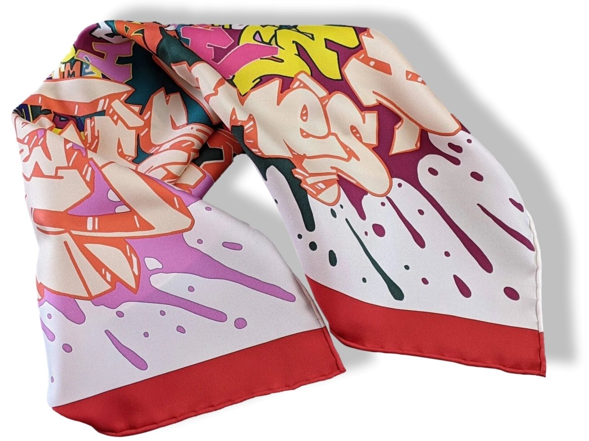 Hermes Blanc/Rouge/Multi GRAFF Twill Gavroche Pocket Scarf 42cm, BNWTIB!