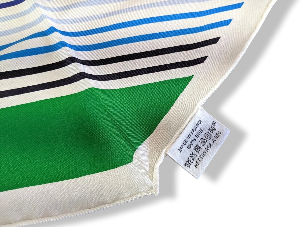 Hermes Blanc/Vert/Bleu Losange H VIBRATION Medium Model, NIB