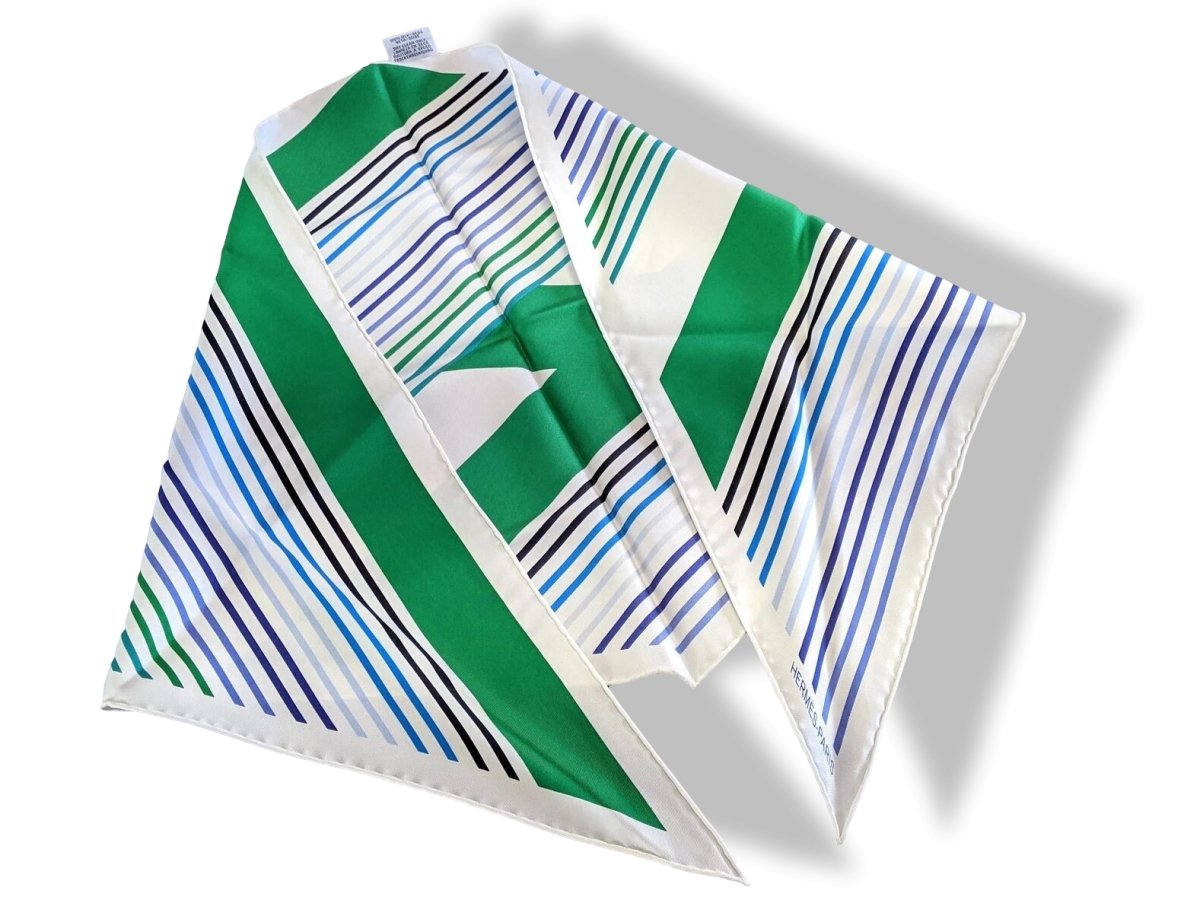 Hermes Blanc/Vert/Bleu Losange H VIBRATION Medium Model, NIB