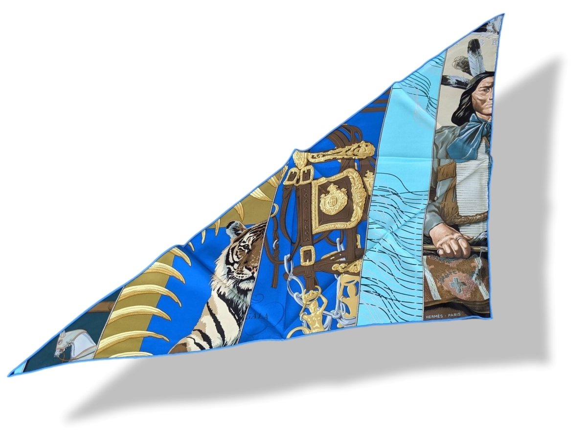 Hermes Bleu/Turquoise CARRE EN CARRES Carres Vintage Silk Pointu, New!