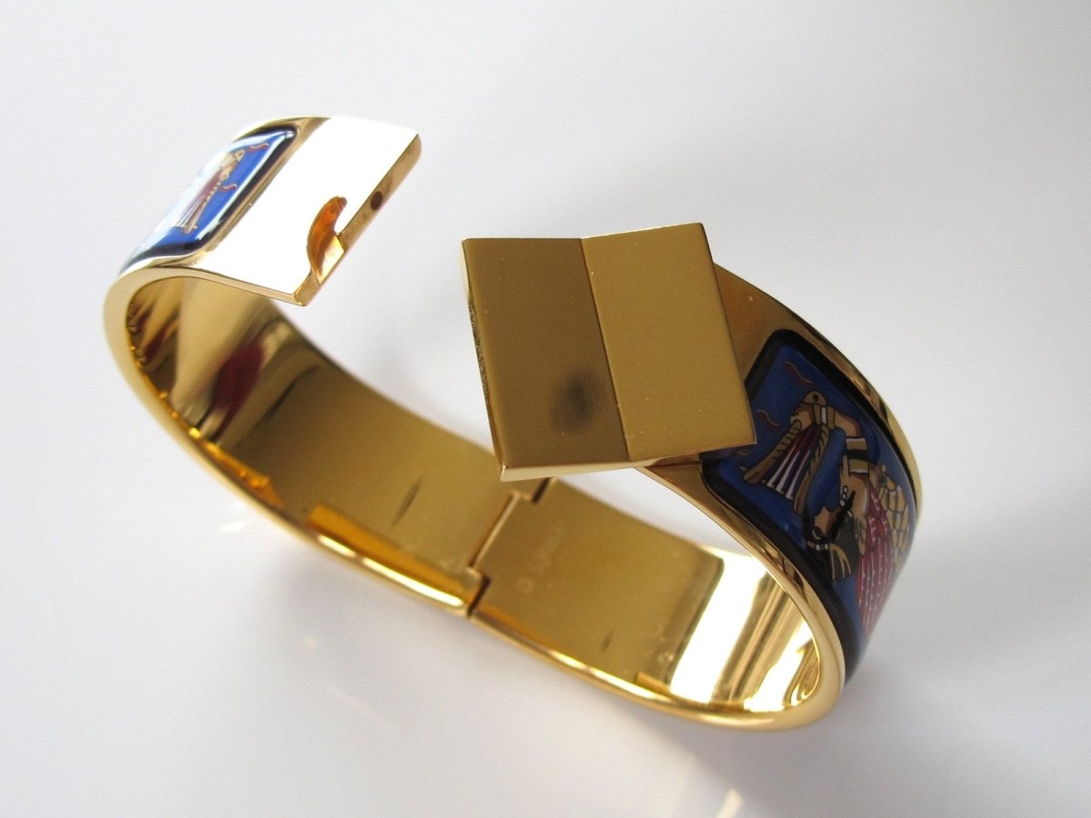 Hermes Blue Enamel/Gold Ramses Pharaon Clic Clac Bangle Bracelet Sz S, New! - poupishop