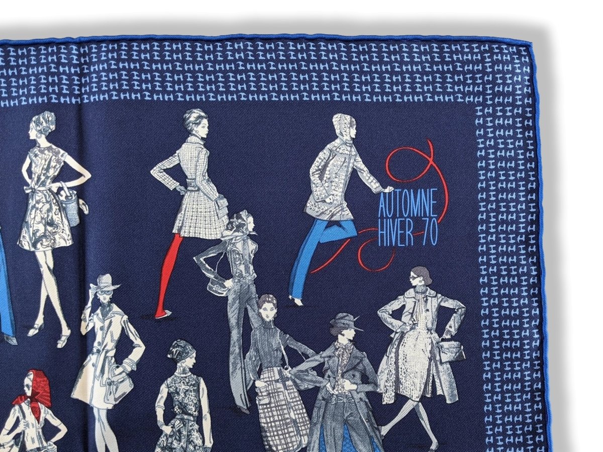 Hermes Blue Printemps Ete 69 - Automne Hiver 70 Gavroche 45 cm, NIB! - poupishop