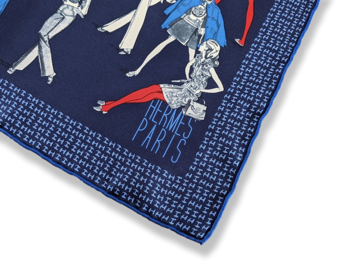 Hermes Blue Printemps Ete 69 - Automne Hiver 70 Gavroche 45 cm, NIB! - poupishop